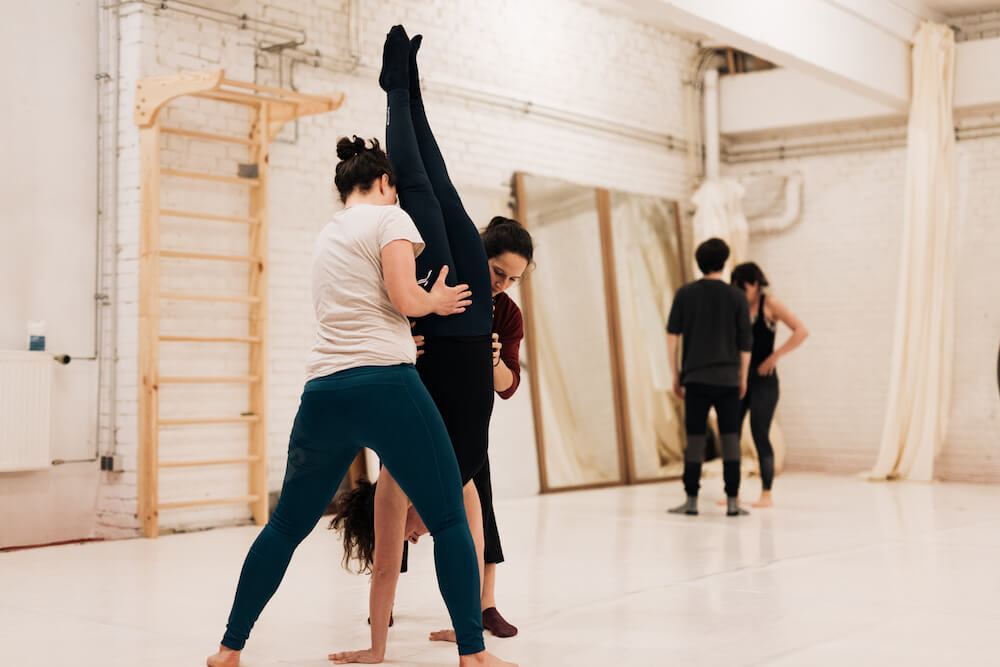 Alice x Handstand Workshop_Photo by Savannah van der Niet-11