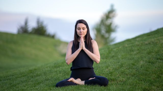 yoga-meditation-home office