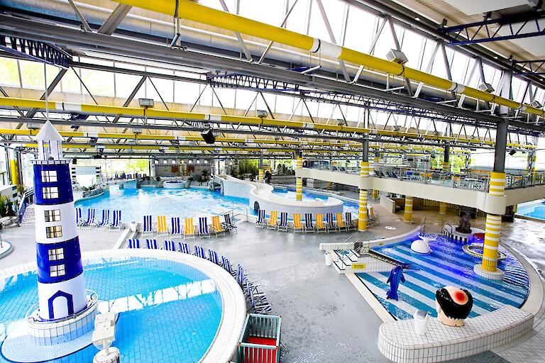 Bestes Schwimmbad Düsseldorf: Freizeitbad Düsselstrand