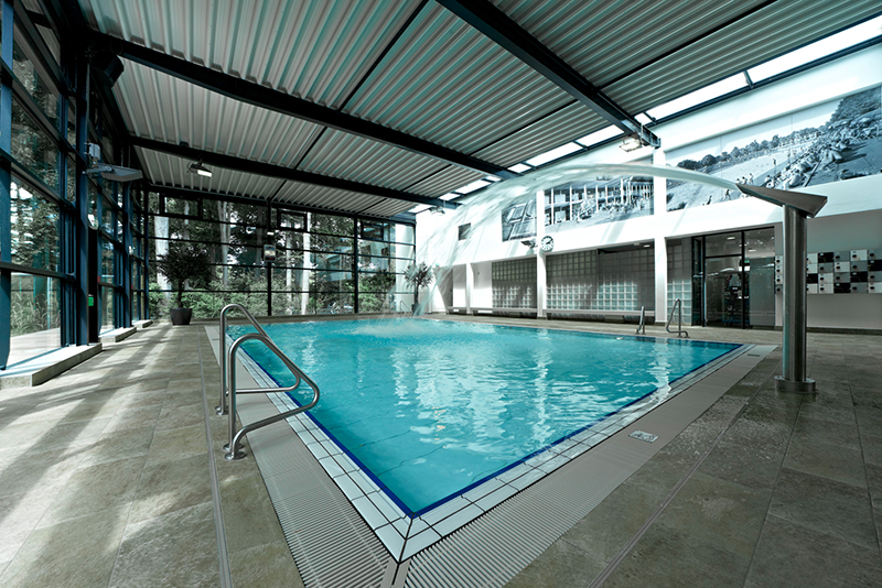 best swimming pool Cologne: Stadionbad