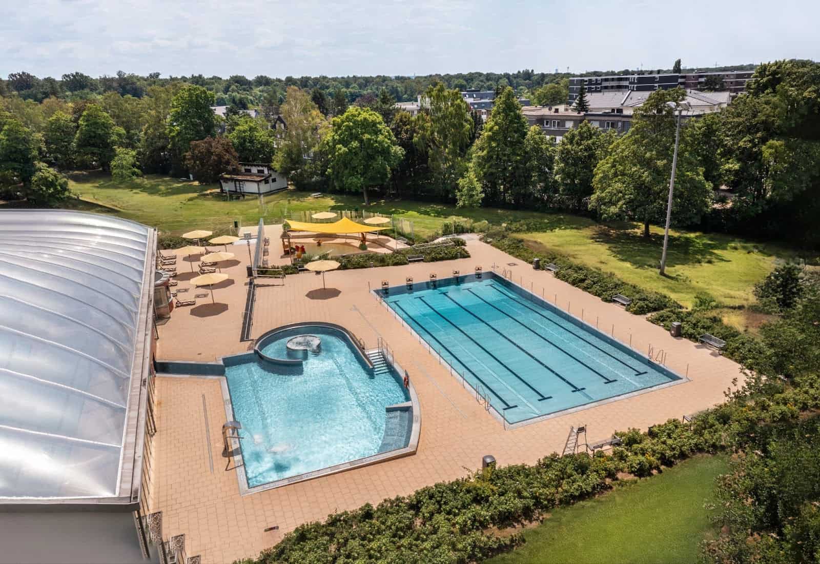 Bestes Freibad Düsseldorf: Allwetterbad Lintorf