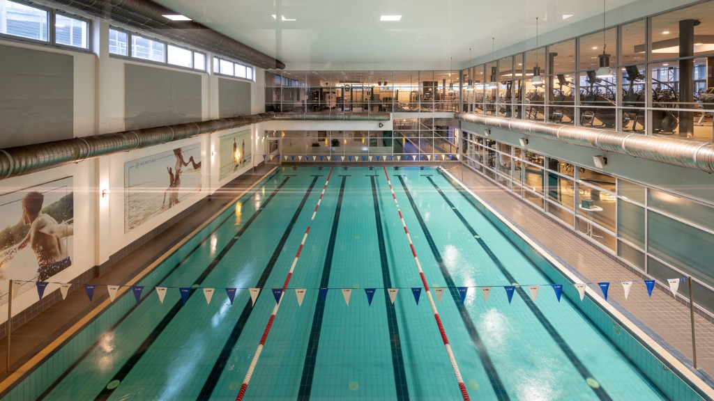 Bestes Schwimmbad Berlin: Holmes Place