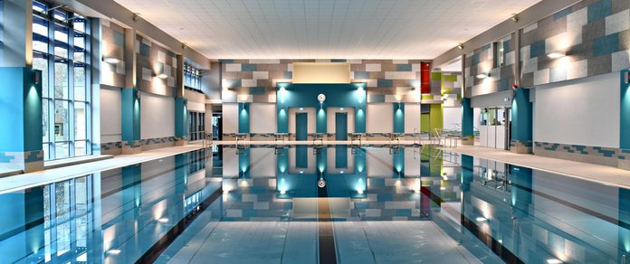 Bestes Schwimmbad Berlin: Schwimmhalle Ernst-Thälmann-Park