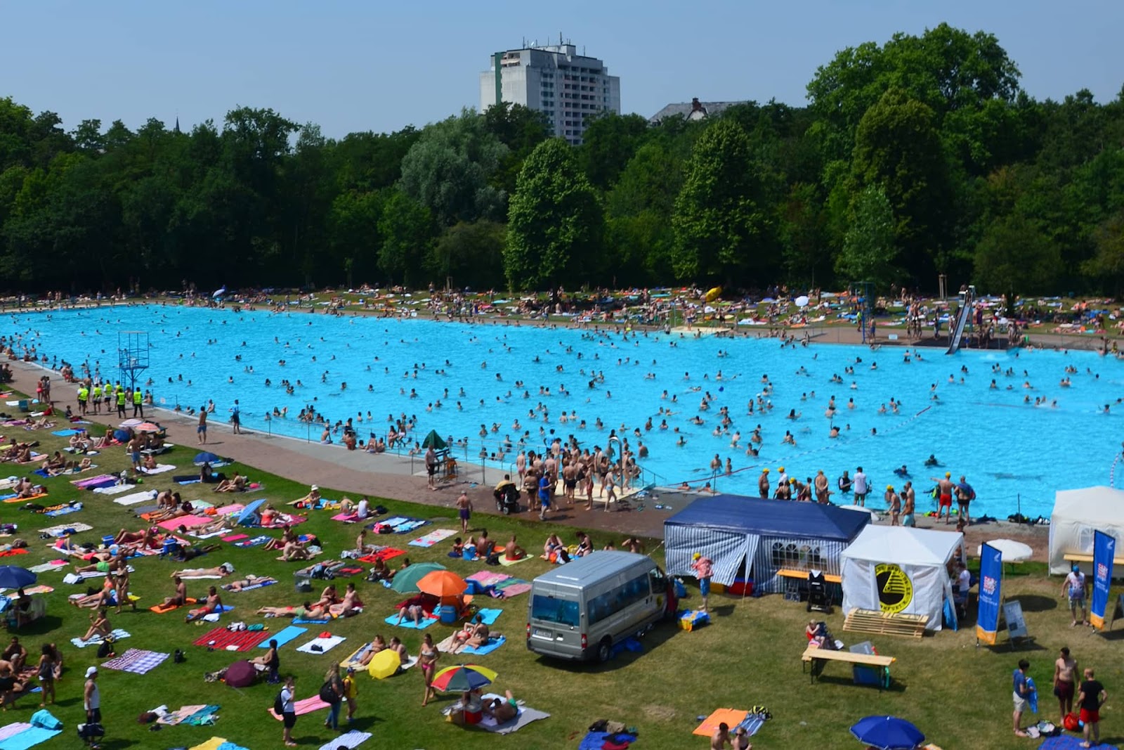 Bestes Freibad Frankfurt: Freibad Brentanobad