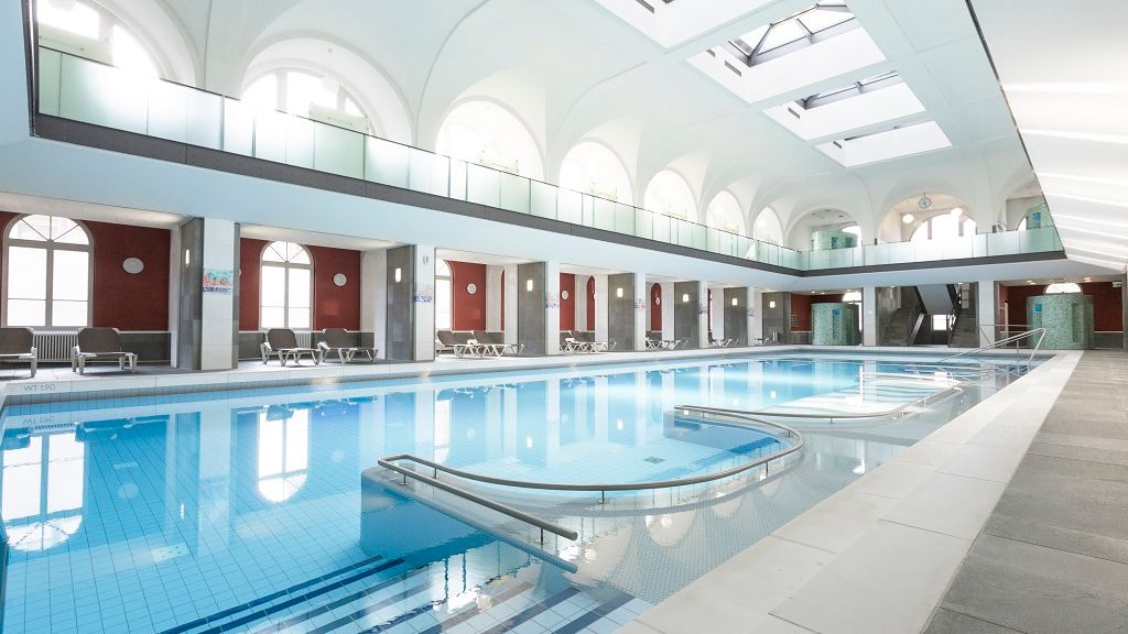 Best Swimming Pool Karlsruhe: Therme Vierordtbad