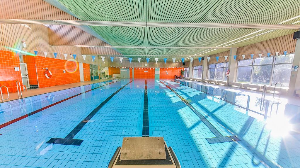 Best Swimming Pool Karlsruhe: Weiherhofbad