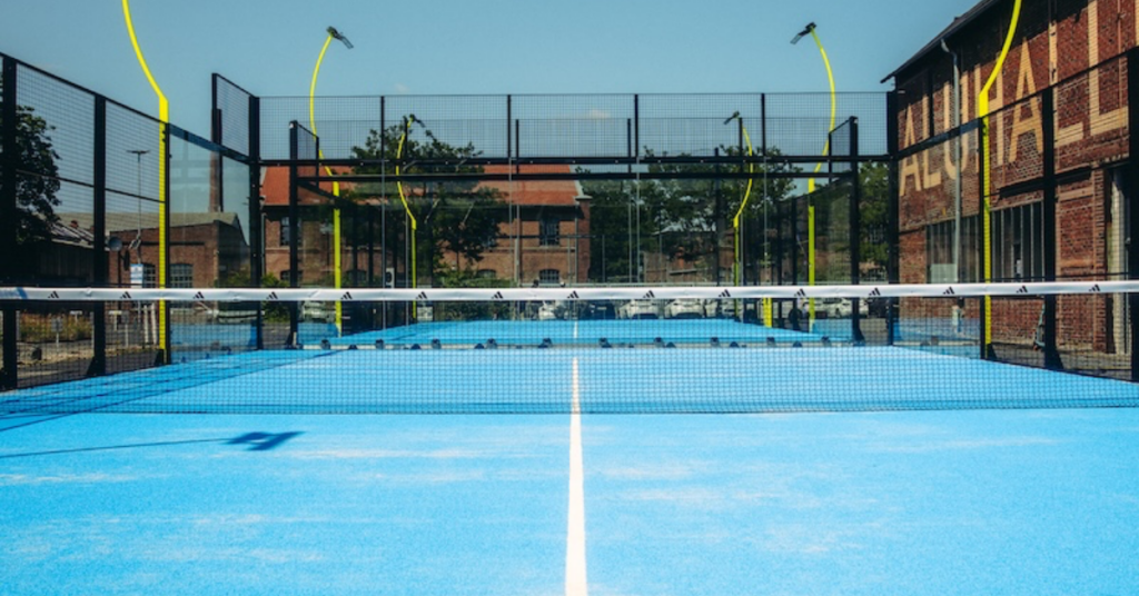 Bester Padel Court in Köln: Padel in Köln: The Cube Padel
