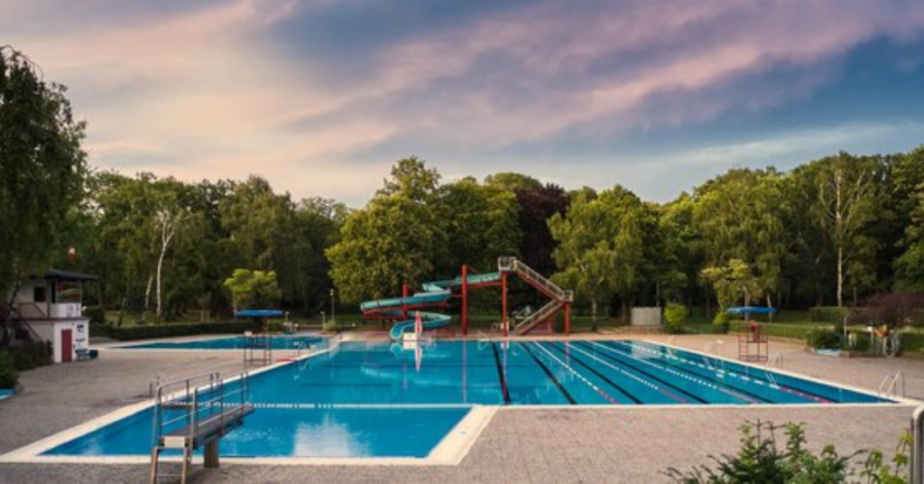 Best Ourdoor Pool Berlin: Sommerbad Humboldthain Urban Sports Club