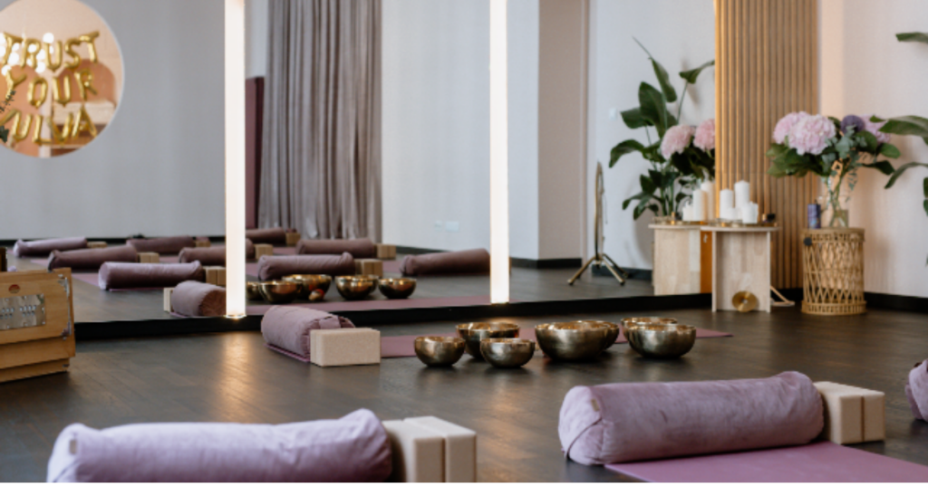 FLINTA* Safer Spaces Berlin YOU GLOW Studio Mitte